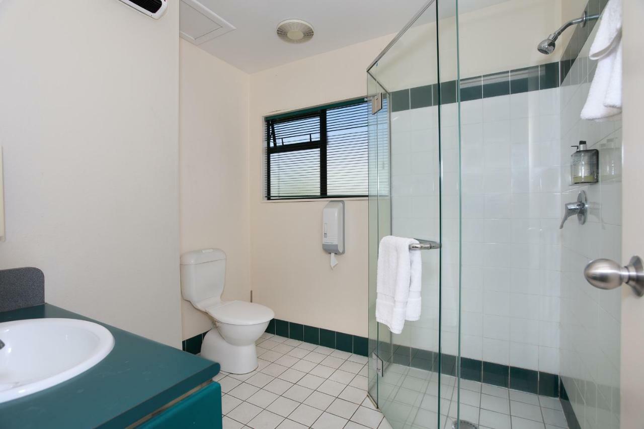 Pavilion Motel & Conference Centre Палмерстън Норт Екстериор снимка