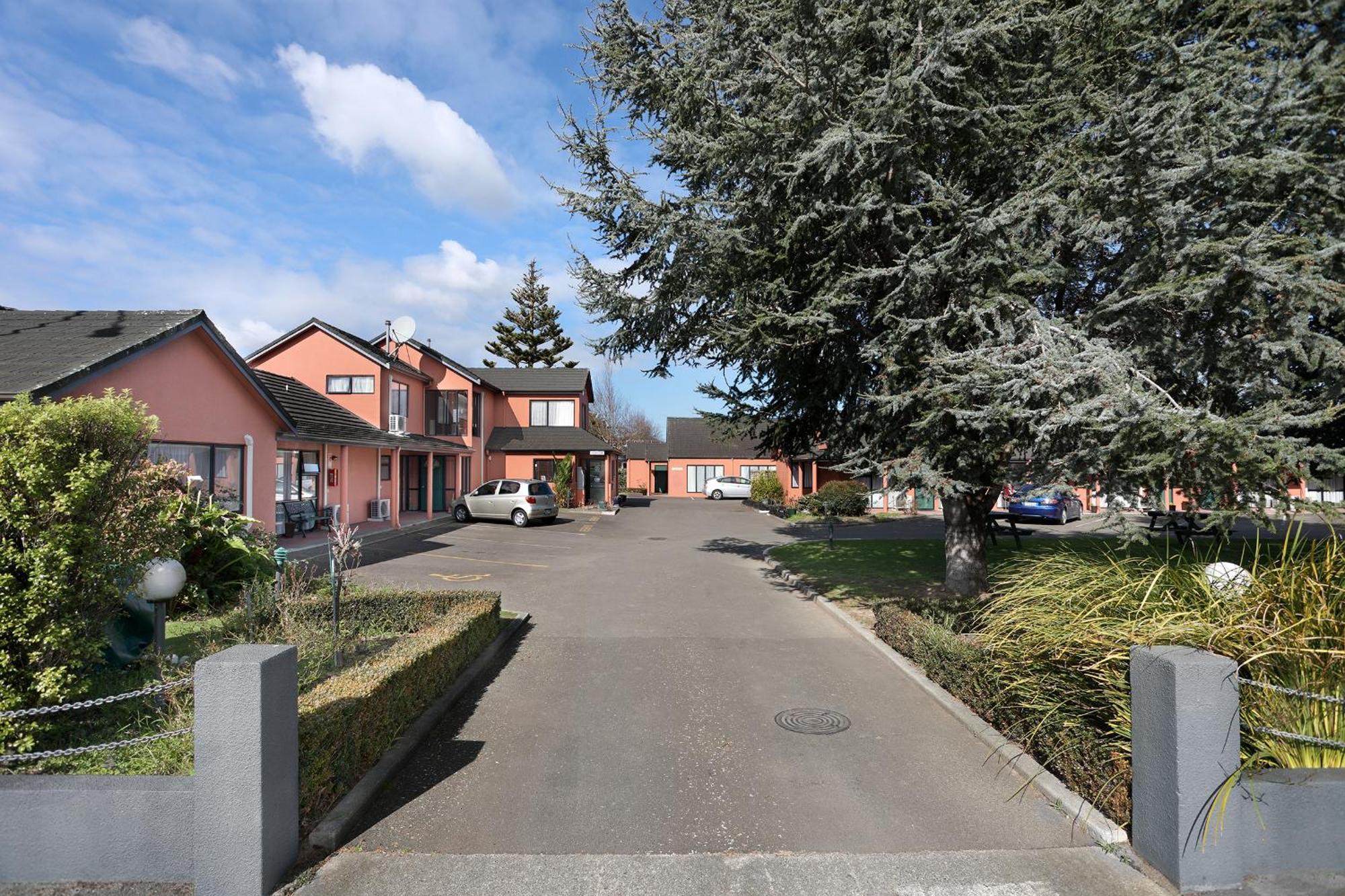 Pavilion Motel & Conference Centre Палмерстън Норт Екстериор снимка