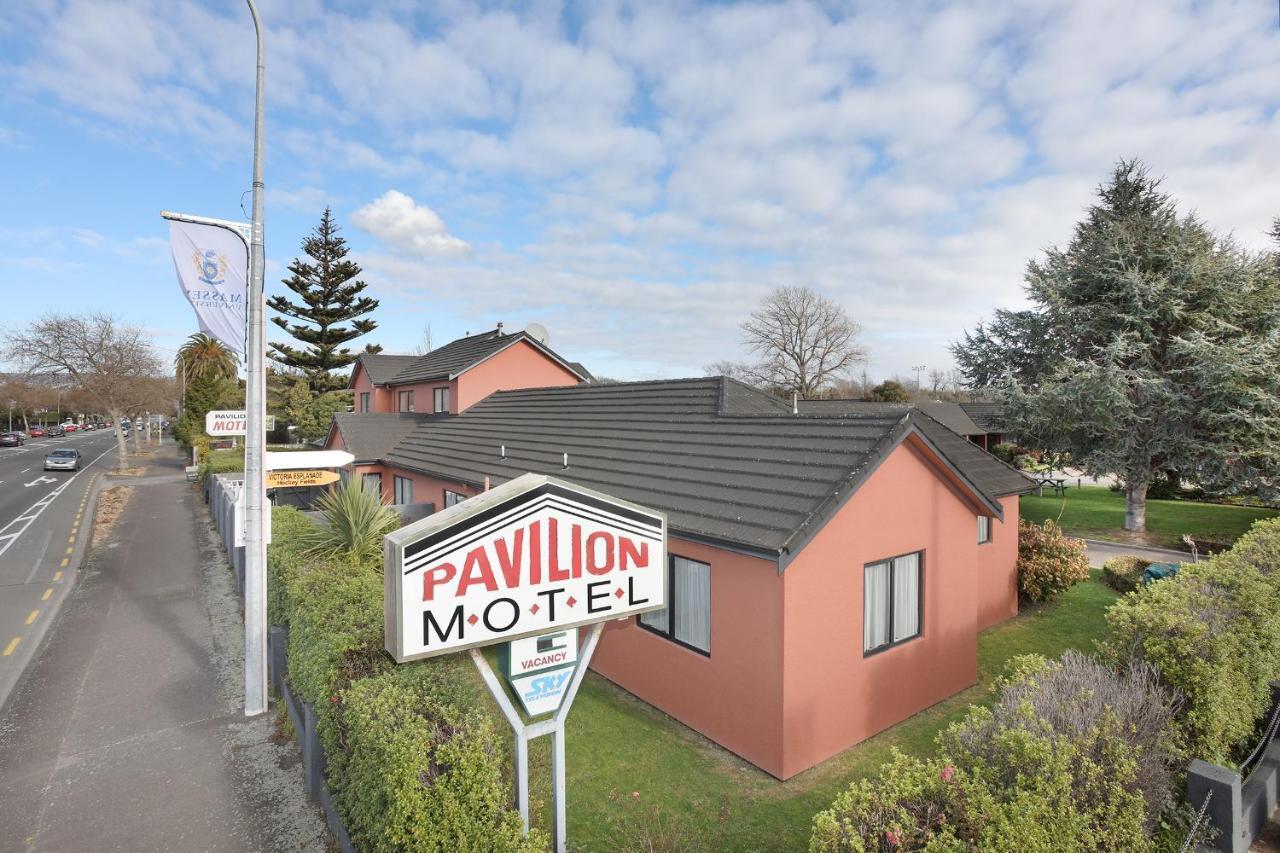 Pavilion Motel & Conference Centre Палмерстън Норт Екстериор снимка